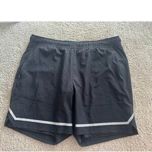Motion Men’s 2.0 Train Shorts Size L Black Onyx 2-in-1 Lined NWT $55